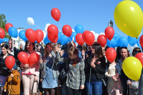 За достойный труд, за справедливую социальную политику!