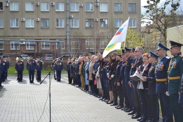 Высадка Аллеи Памяти участников Великой Отечественной войны и павших в Специальной военной операции.