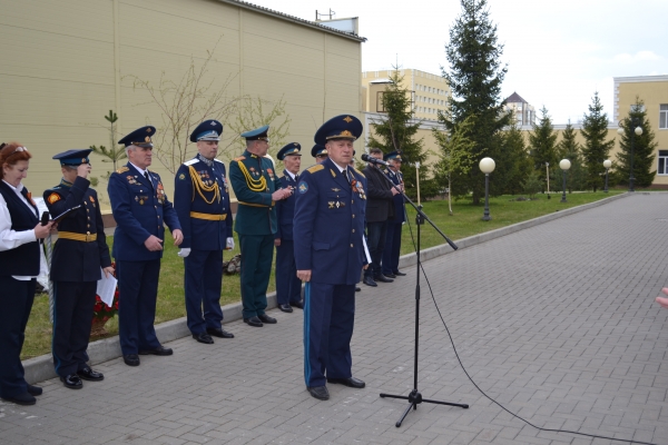 Высадка Аллеи Памяти участников Великой Отечественной войны и павших в Специальной военной операции.